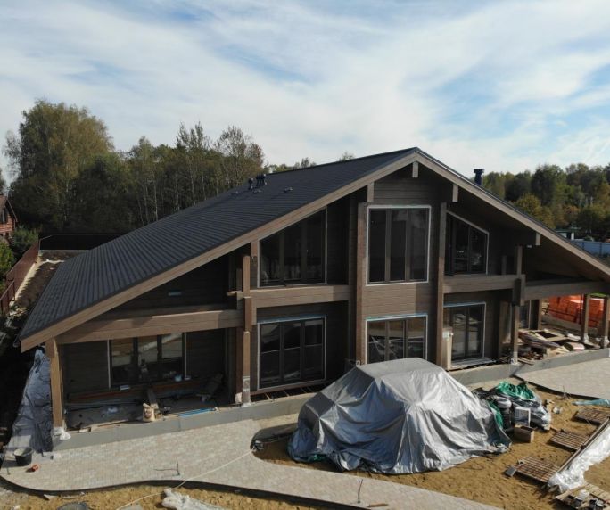 Дом с бассейном в Московской области